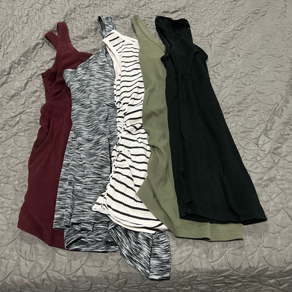 Lot of 5 Maternity Women's Tank Tops